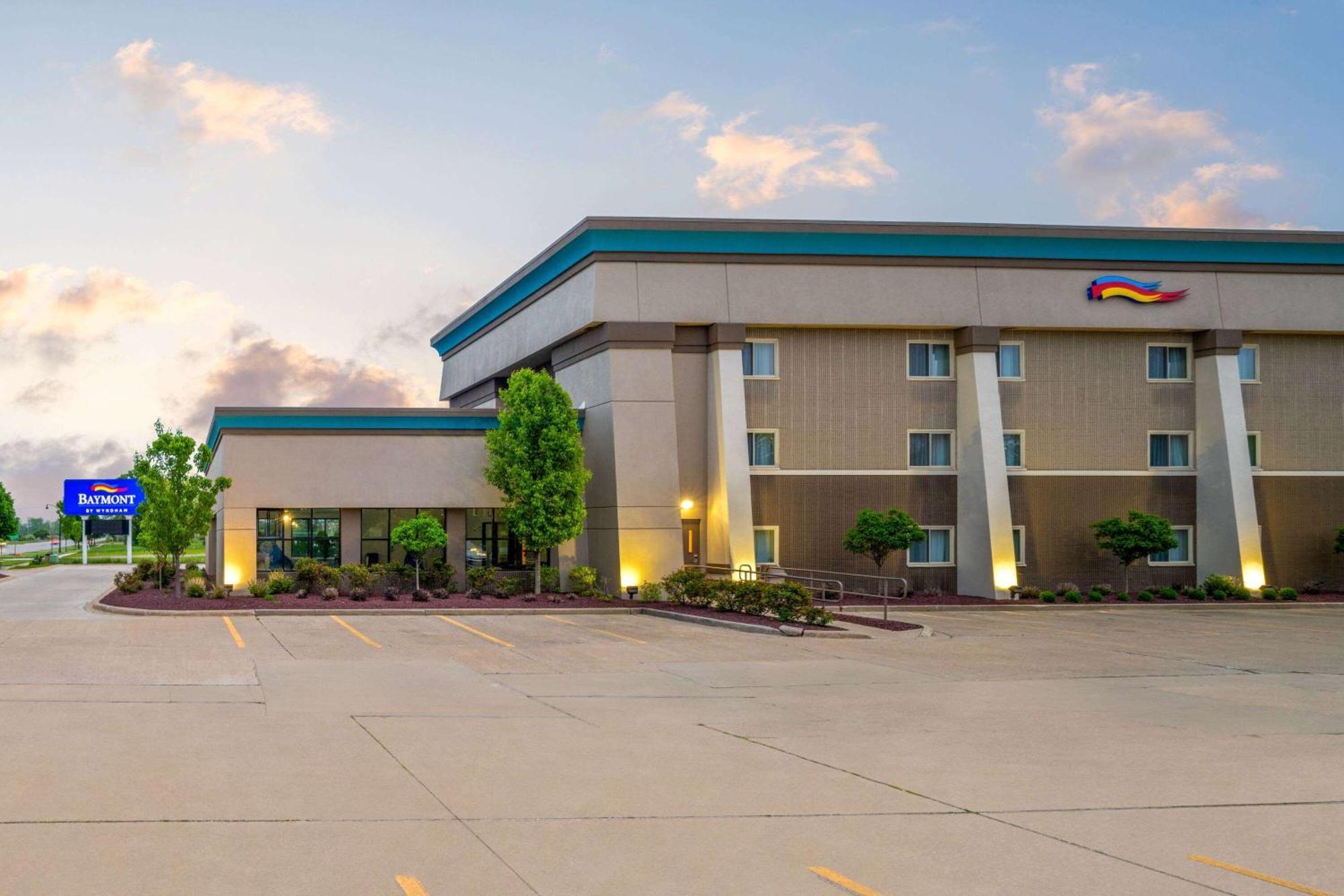 Baymont By Wyndham Mt. Pleasant Hotel Mount Pleasant Exterior foto